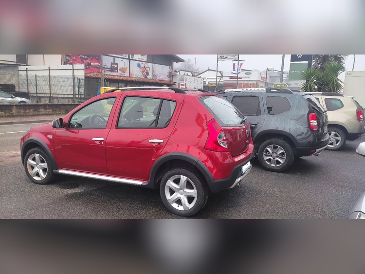 Dacia Sandero Stepway AMBIANCE 1.6 85 CV foto 3